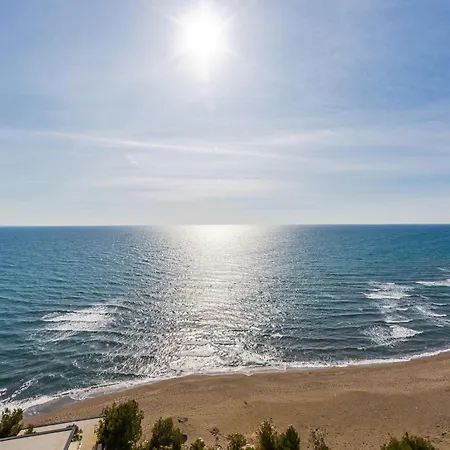 The Butterfly | Seafront & Amazing Views By Pikhost