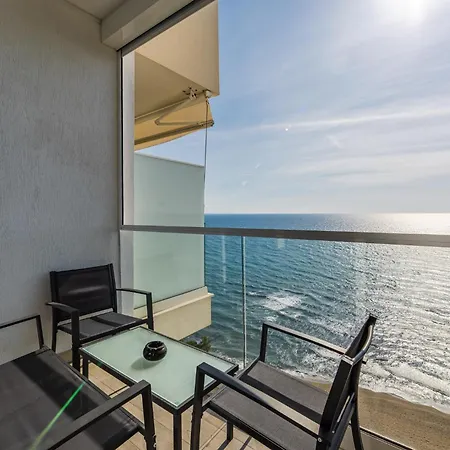 Appartement The Butterfly | Seafront & Amazing Views By Pikhost Lezhë