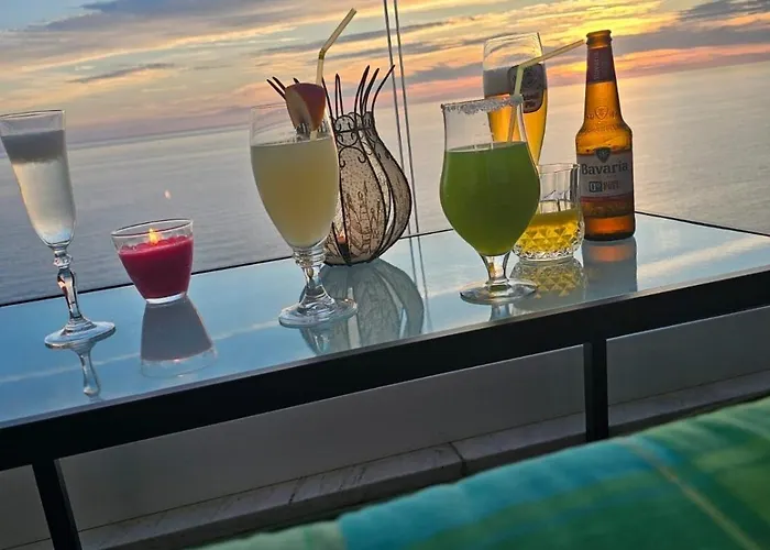 The Butterfly Apartment Seafront & Amazing Views By Pikhost Apartment