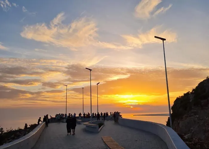 Apartment The Butterfly Apartment Seafront & Amazing Views By Pikhost